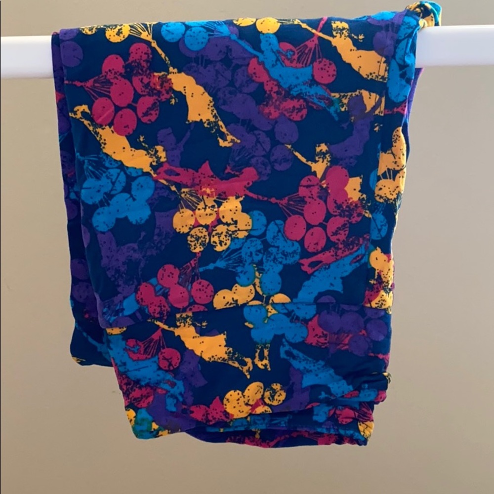 LuLaRoe OS legging size 2-12